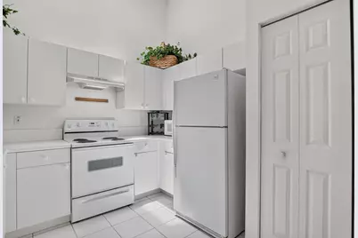 8100 Via Di Veneto #NEIBORHOOD F, Boca Raton, FL 33496 - Photo 16