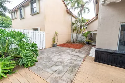 1284 NW 125th Terrace, Sunrise, FL 33323 - Photo 2