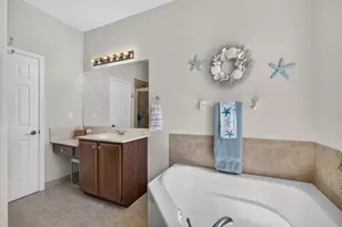 128 W Royal Palm Cir, Jupiter, FL 33458 - Photo 40