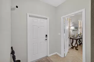 128 W Royal Palm Cir, Jupiter, FL 33458 - Photo 14