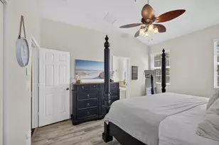 128 W Royal Palm Cir, Jupiter, FL 33458 - Photo 36