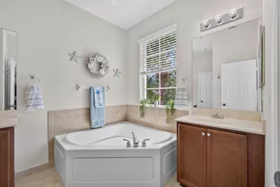 128 W Royal Palm Circle #101, Jupiter, FL 33458 - Photo 40