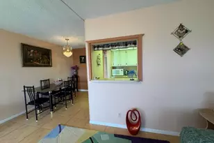 39 Dorchester B, West Palm Beach, FL 33417 - Photo 4