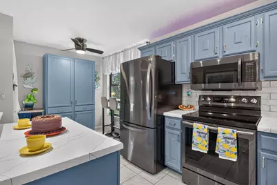 6048 Coral Lake Drive, Margate, FL 33063 - Photo 6
