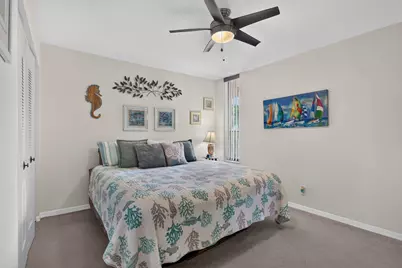 6048 Coral Lake Drive, Margate, FL 33063 - Photo 14