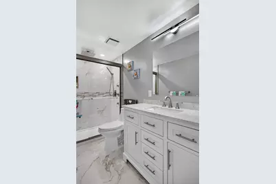 6048 Coral Lake Drive, Margate, FL 33063 - Photo 14