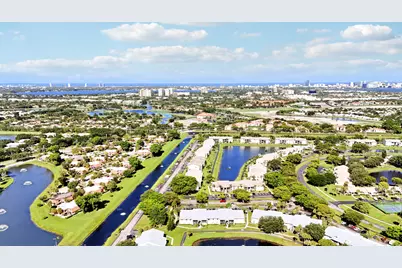 1013 Green Pine Boulevard #C2, West Palm Beach, FL 33409 - Photo 2