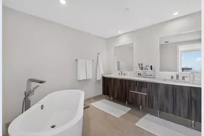 488 NE 18th Street #1515, Miami, FL 33132 - Photo 30