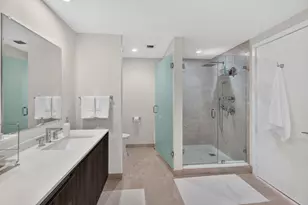 488 NE 18th St, Miami, FL 33132 - Photo 32