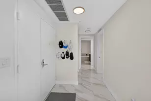 488 NE 18th St, Miami, FL 33132 - Photo 2