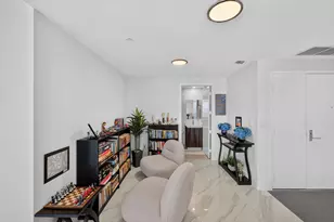 488 NE 18th St, Miami, FL 33132 - Photo 8