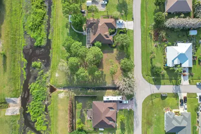 5464 NW Boydga Avenue, Port Saint Lucie, FL 34986 - Photo 2