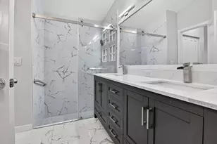 1371 SW 181st Ave, Pembroke Pines, FL 33029 - Photo 12