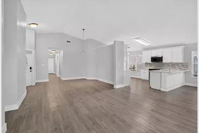 1371 SW 181st Avenue, Pembroke Pines, FL 33029 - Photo 8