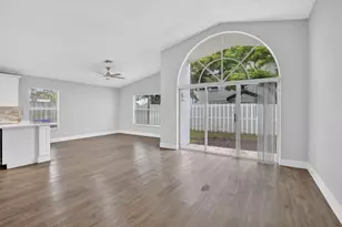 1371 SW 181st Ave, Pembroke Pines, FL 33029 - Photo 16