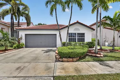 1371 SW 181st Avenue, Pembroke Pines, FL 33029 - Photo 1