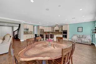 9535 Phipps Ln, Wellington, FL 33414 - Photo 16