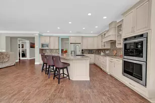 9535 Phipps Ln, Wellington, FL 33414 - Photo 6