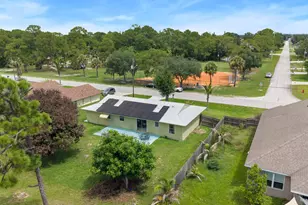 636 SW Eyerly Ave, Port Saint Lucie, FL 34983 - Photo 26