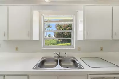 636 SW Eyerly Avenue, Port Saint Lucie, FL 34983 - Photo 12