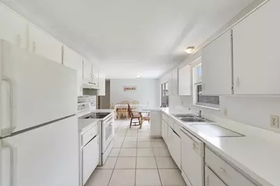 636 SW Eyerly Avenue, Port Saint Lucie, FL 34983 - Photo 10