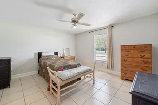 636 SW Eyerly Ave, Port Saint Lucie, FL 34983 - Photo 16