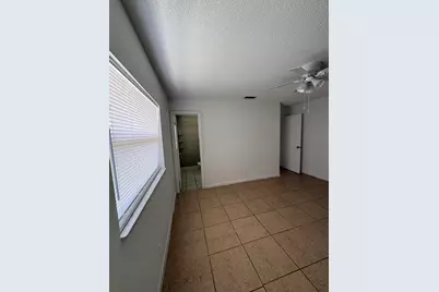 3801 Van Cott Circle, West Palm Beach, FL 33403 - Photo 8