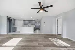 4327 Bessie Cir E, Jacksonville, FL 32209 - Photo 14