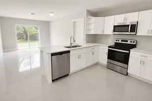 3720 NW 110th Ave, Coral Springs, FL 33065 - Photo 2