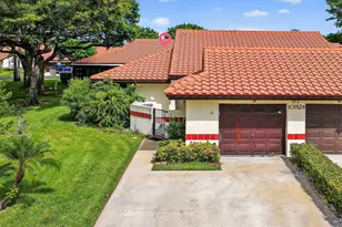 10924 Roebelini Palm Ct, Boynton Beach, FL 33437 - Photo 2