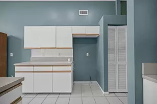 2656 NW 68th Ave, Margate, FL 33063 - Photo 12