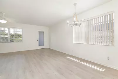 136 Flanders C, Delray Beach, FL 33484 - Photo 10
