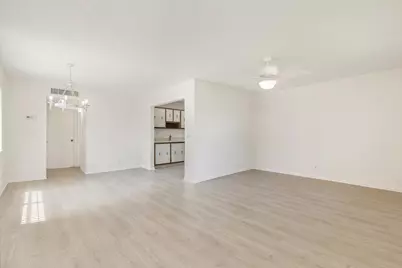 136 Flanders C, Delray Beach, FL 33484 - Photo 6