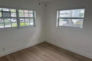 460 Paradise Isle Blvd, Hallandale Beach, FL 33009 - Photo 22
