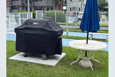 460 Paradise Isle Boulevard #101, Hallandale Beach, FL 33009 - Photo 34