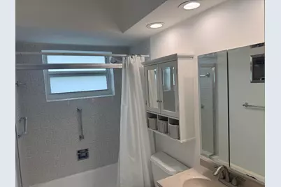 460 Paradise Isle Boulevard #101, Hallandale Beach, FL 33009 - Photo 26