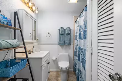 336 S Chillingworth Drive, West Palm Beach, FL 33409 - Photo 14