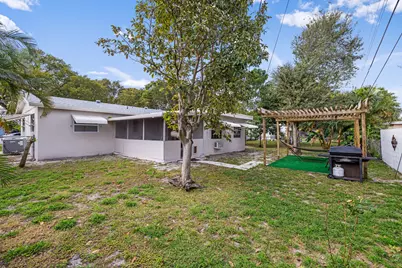 336 S Chillingworth Drive, West Palm Beach, FL 33409 - Photo 4