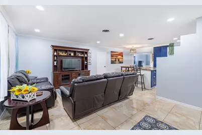 336 S Chillingworth Drive, West Palm Beach, FL 33409 - Photo 20