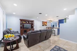 336 S Chillingworth Dr, West Palm Beach, FL 33409 - Photo 20