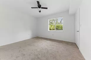6573 Emerald Dunes Dr, West Palm Beach, FL 33411 - Photo 8