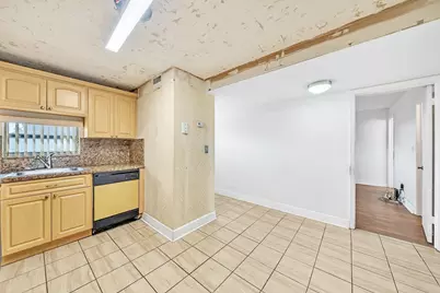 8980 S Hollybrook Boulevard #204, Pembroke Pines, FL 33025 - Photo 8