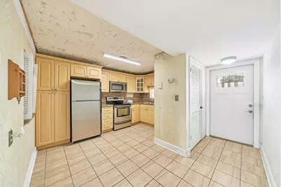 8980 S Hollybrook Boulevard #204, Pembroke Pines, FL 33025 - Photo 30