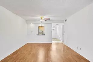 8980 S Hollybrook Blvd, Pembroke Pines, FL 33025 - Photo 28