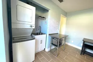 5753 SE Mercedes Ave, Stuart, FL 34997 - Photo 4