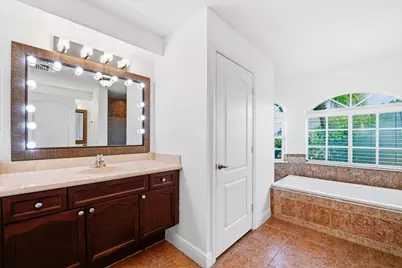 5476 NW Boydga Avenue, Port Saint Lucie, FL 34986 - Photo 12