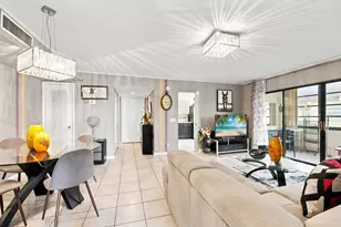 226 Capri E, Delray Beach, FL 33484 - Photo 8