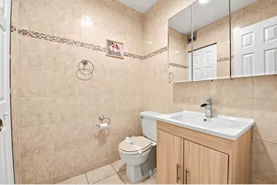 226 Capri E, Delray Beach, FL 33484 - Photo 4