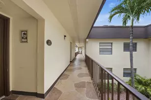 226 Capri E, Delray Beach, FL 33484 - Photo 2