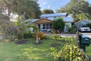 506 SW N Riverpoint Dr, Stuart, FL 34994 - Photo 1